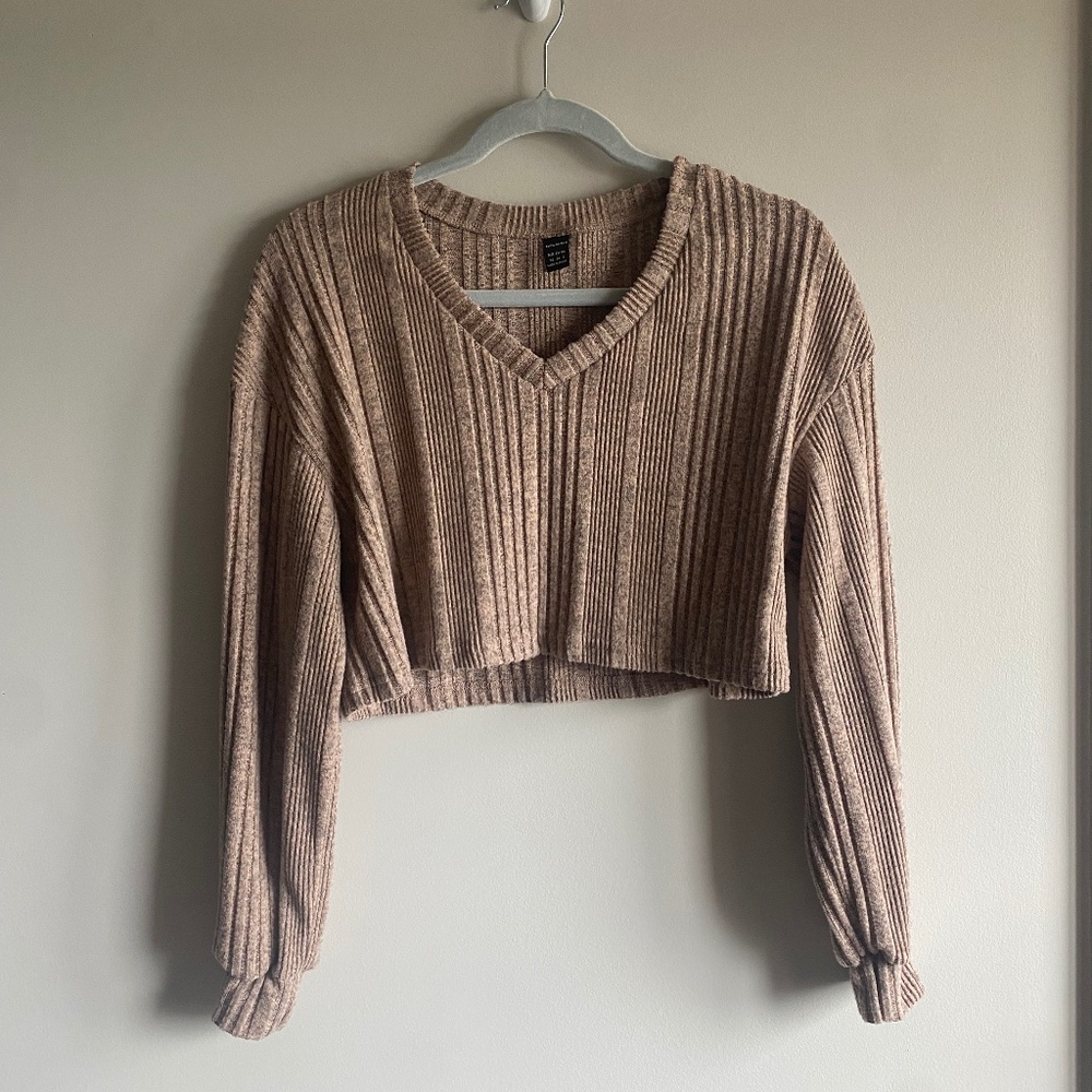 Cropped beige sweater